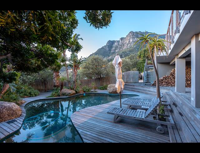 4 BEDROOM HOUSE FOR SALE IN LLANDUDNO